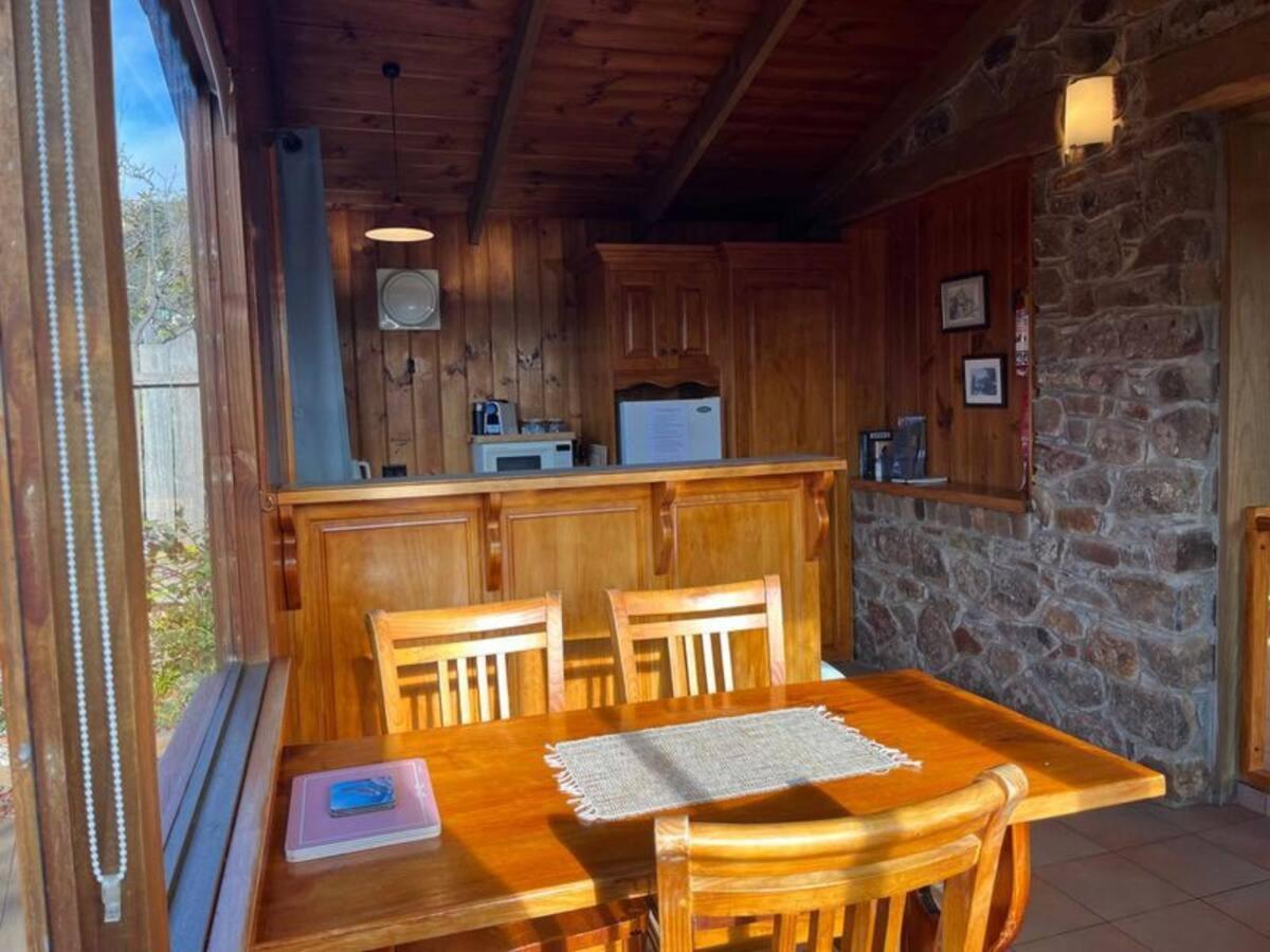 The Cottage - Tidelines Of Bicheno Exteriör bild